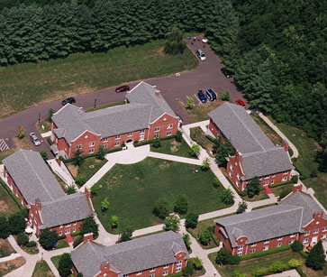 Suffield-Academy-Dorms-3